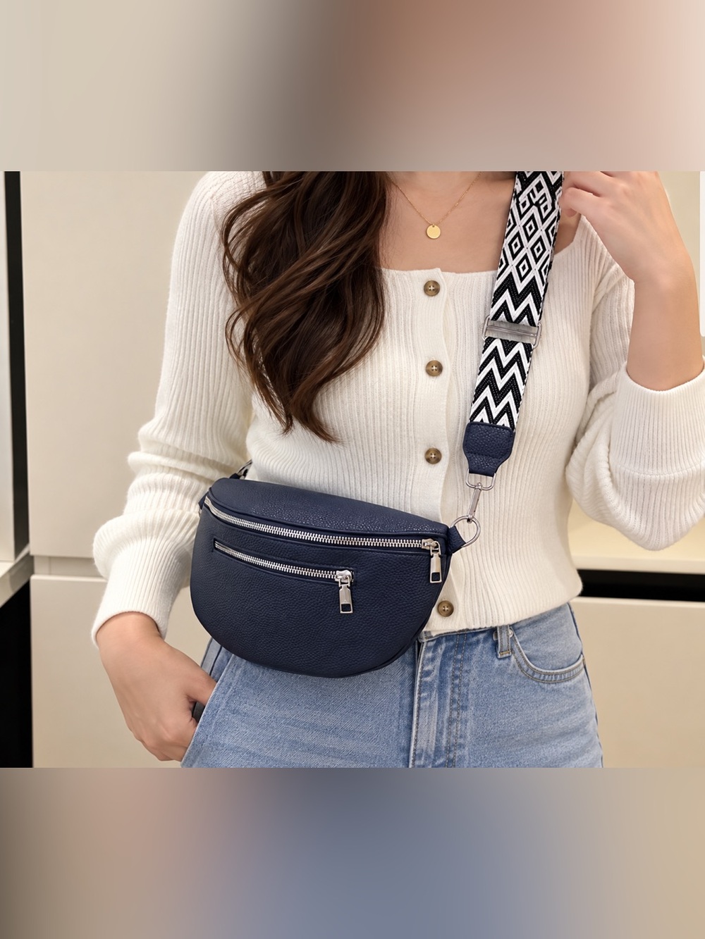 🆕 BRAND NEW Navy Blue Crossbody Belt Bag with Patterned Strap